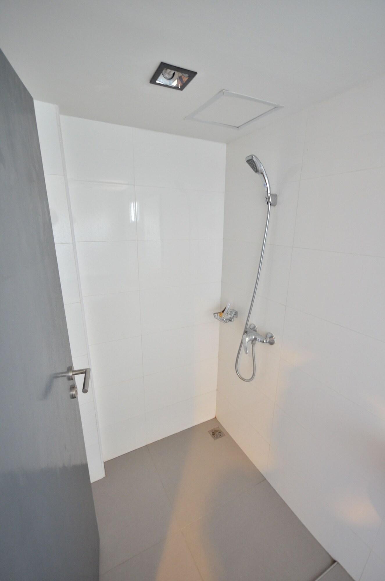 H2 Hotel Бангкок Экстерьер фото