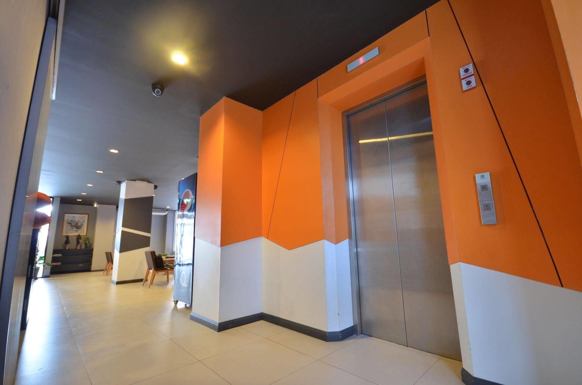 H2 Hotel Бангкок Экстерьер фото