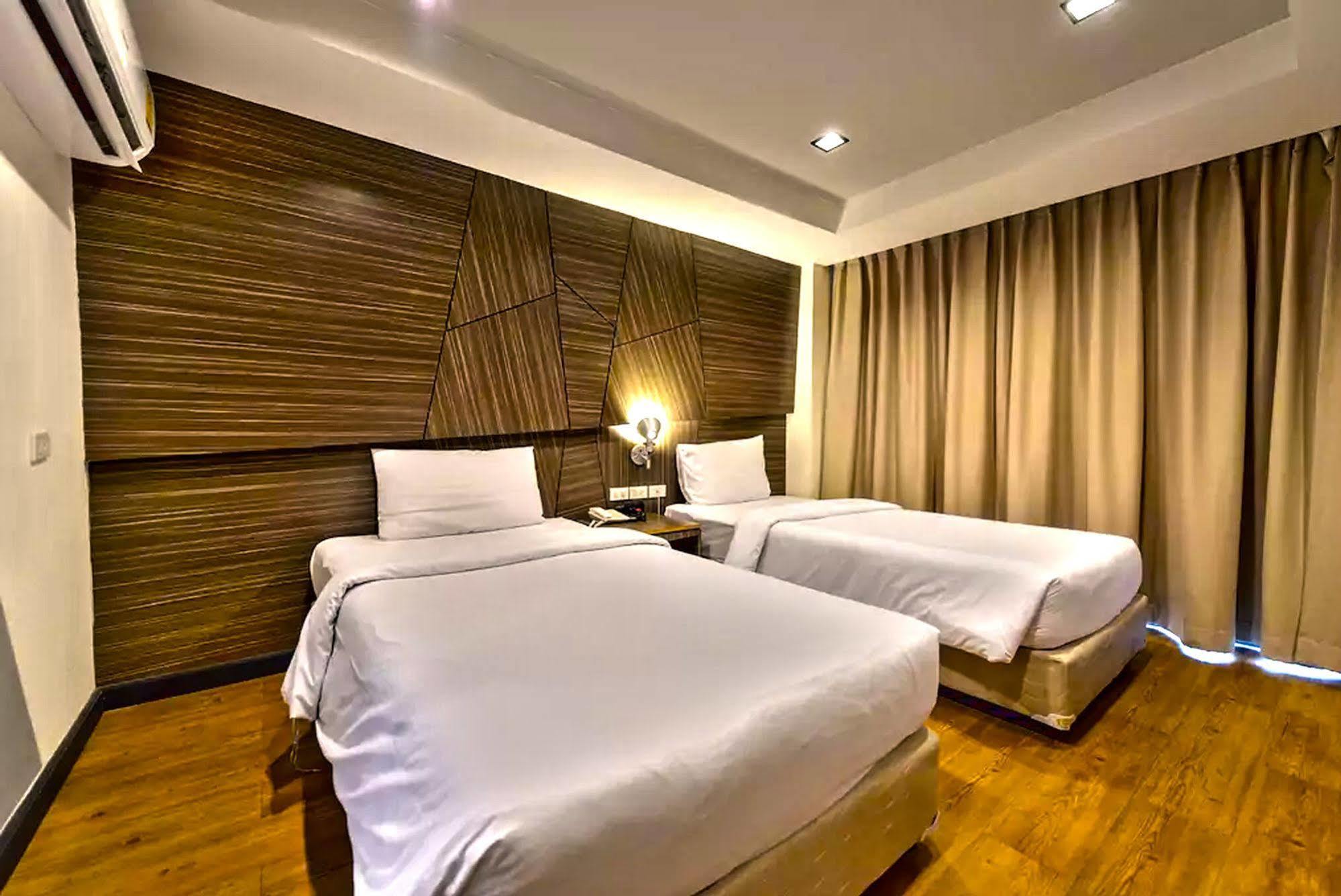H2 Hotel Бангкок Экстерьер фото