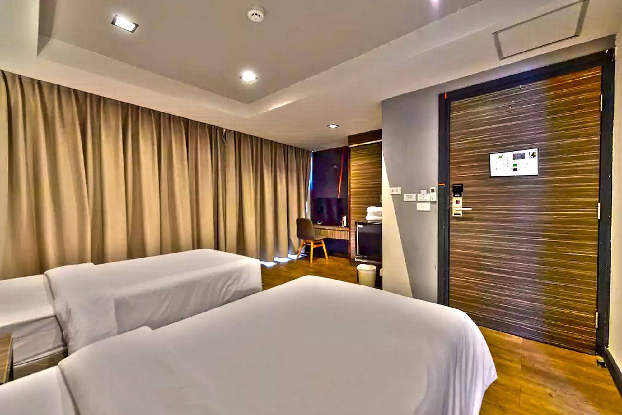 H2 Hotel Бангкок Экстерьер фото